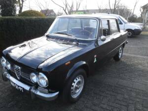 Bild 11/50 von Alfa Romeo Giulia 1300 Super (1972)