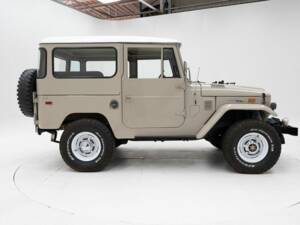 Imagen 9/15 de Toyota Land Cruiser FJ 40 (1972)