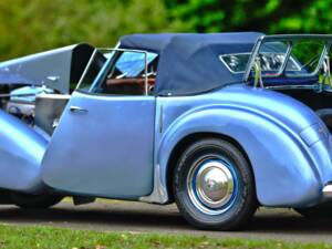 Image 25/50 of Triumph 2000 Roadster (1949)