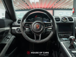 Immagine 17/24 di Porsche Cayman GT4 (2016)