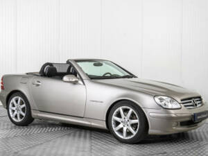 Image 5/50 of Mercedes-Benz SLK 200 Kompressor (2002)