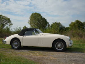 Afbeelding 33/58 van Jaguar XK 150 3.4 S OTS (1958)