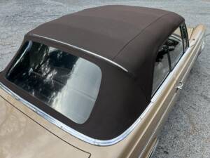 Image 11/22 of Mercedes-Benz 220 SE b (1963)