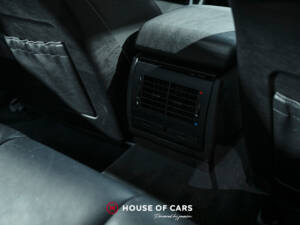 Image 19/23 de BMW 540i (1999)