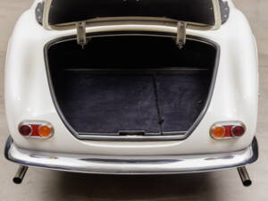 Image 22/43 of BMW 507 (1959)