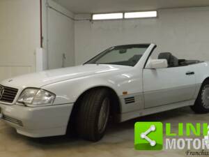 Image 1/10 de Mercedes-Benz 300 SL-24 (1989)