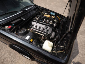 Image 18/99 of BMW M 635 CSi (1988)