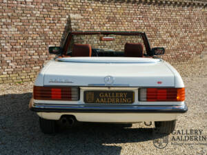 Image 32/50 de Mercedes-Benz 380 SL (1982)