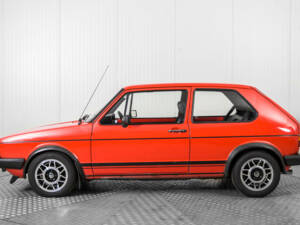Afbeelding 9/50 van Volkswagen Golf Mk I GTI 1.8 (1983)