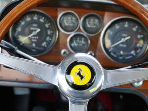 Bild 28/50 von Ferrari 365 GT 2+2 (1970)