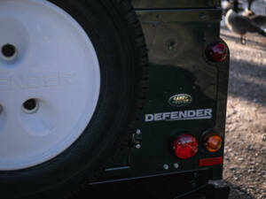 Immagine 31/34 di Land Rover Defender 90 TD4 (2008)