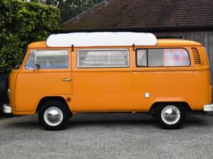 Image 2/49 of Volkswagen T2b Camper (1978)