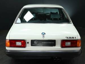 Immagine 5/30 di BMW 735i (1985)