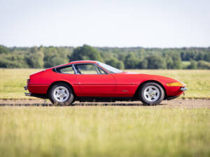 Immagine 5/50 di Ferrari 365 GTB&#x2F;4 Daytona (1973)