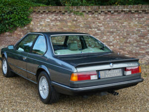 Image 18/50 de BMW M 635 CSi (1988)