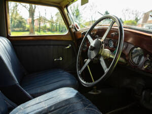 Image 4/44 of Alvis 4.3 Liter Saloon (1938)