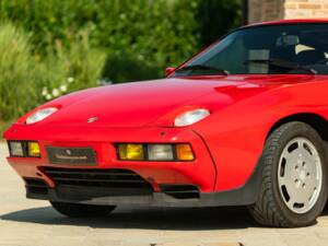 Image 15/50 de Porsche 928 S (1984)