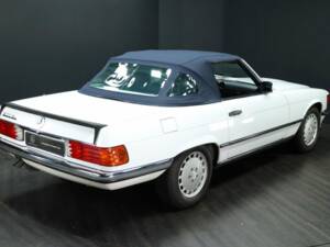 Imagen 2/30 de Mercedes-Benz 500 SL (1985)