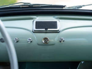 Image 18/27 of FIAT 500 Ghia &quot;Ziba&quot; (1969)