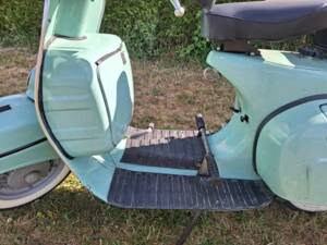 Image 8/48 of Bajaj DUMMY (1993)