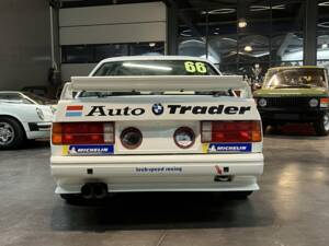 Bild 7/28 von BMW M3 Sport Evo (1990)