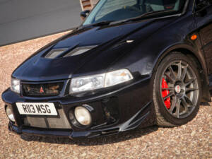 Image 20/50 of Mitsubishi Lancer Evolution V (1998)