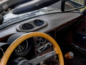 Immagine 37/50 di Alfa Romeo 2000 Spider Veloce (1980)