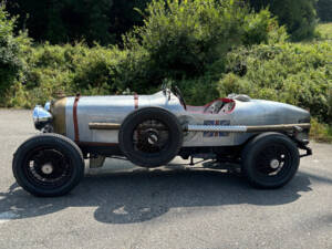 Image 2/9 of Bentley 4 1&#x2F;4 Litre (1936)