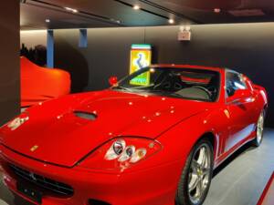 Imagen 4/7 de Ferrari 575M Maranello (2002)