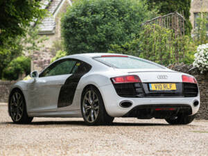 Image 4/38 of Audi R8 V10 (2010)