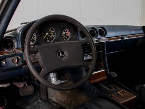 Immagine 33/43 di Mercedes-Benz 380 SL (1982)