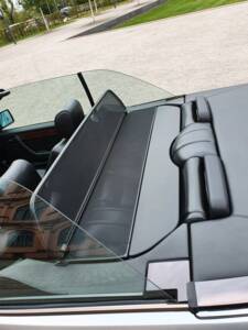Imagen 70/94 de Mercedes-Benz 300 CE-24 3.4 AMG (1992)