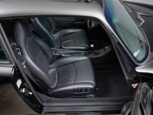 Image 21/40 of Porsche 911 Carrera 4S (1998)