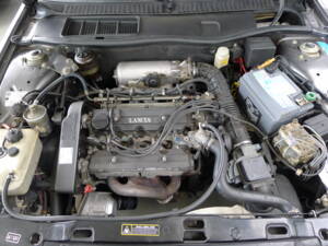 Immagine 10/32 di Lancia Thema I.E. (1991)