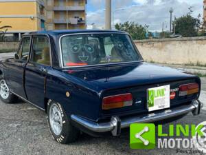 Bild 7/10 von Alfa Romeo 2000 Berlina (1976)