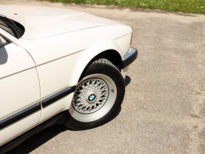 Bild 70/70 von BMW 735i (1991)
