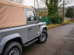 Bild 32/46 von Land Rover Defender 90 (2008)