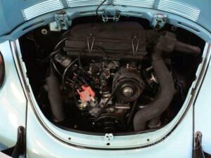 Image 17/19 of Volkswagen Beetle 1600 (1973)