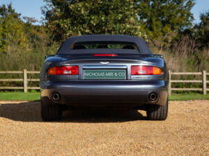 Image 37/98 de Aston Martin DB 7 Vantage Volante (2003)