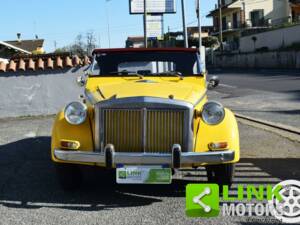 Image 3/10 de FIAT 850 Spider (1967)