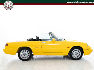 Image 3/37 of Alfa Romeo 2.0 Spider (1993)