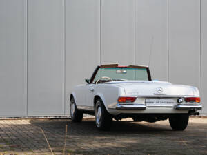 Image 28/56 de Mercedes-Benz 280 SL (1969)