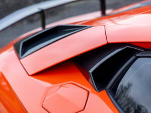 Image 22/47 of Lamborghini Aventador LP 700-4 (2013)