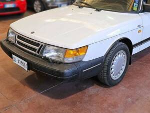 Bild 5/7 von Saab 900 2.0i 16V (1989)