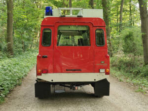 Image 14/18 of Land Rover Defender 110 (1993)