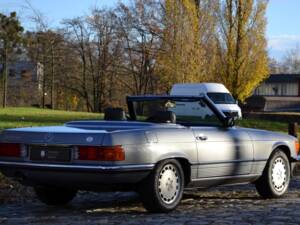 Image 8/36 of Mercedes-Benz 300 SL (1987)