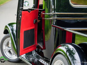 Image 4/54 of Chevrolet Standard (1936)