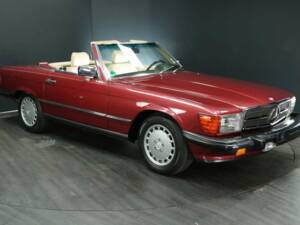 Bild 8/30 von Mercedes-Benz 560 SL (1989)