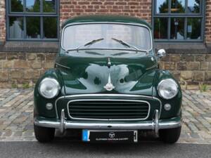 Image 2/24 of Morris Minor 1000 Traveller (1957)