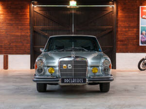 Immagine 5/6 di Mercedes-Benz 300 SEL 3.5 (1971)